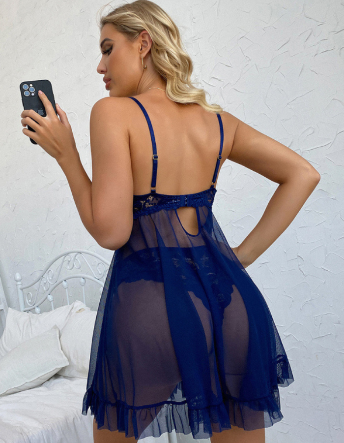 SHOPIQAT V-Neck Lace Suspender Lingerie Set